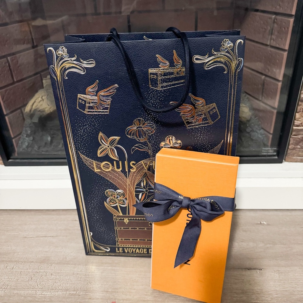 Louis Vuitton Holiday Packaging 2025